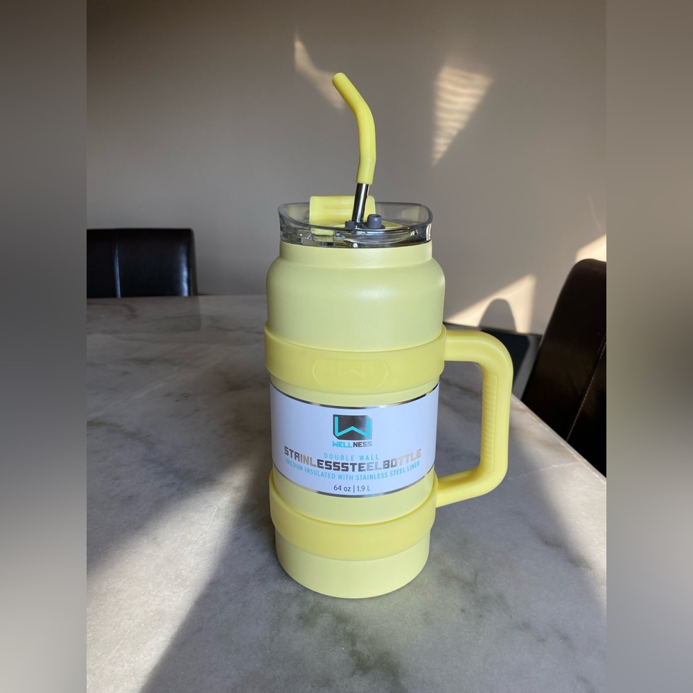 Wellness 64 oz. Stainless Steel Bottle in Light Yellow